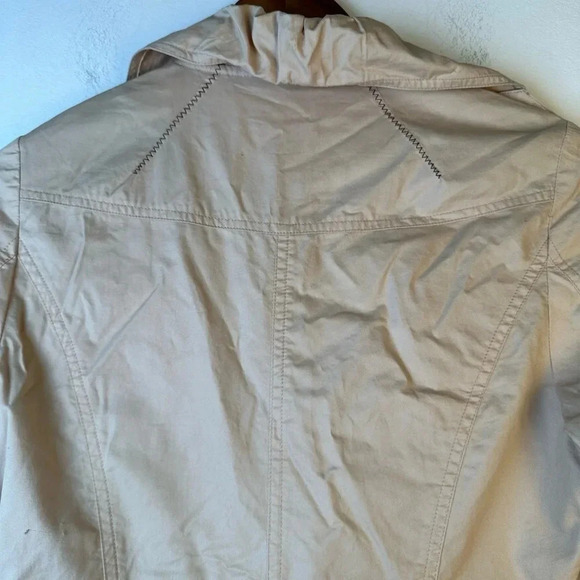 Miu Miu Romantic Days Trench Coat - Picture 9 of 13